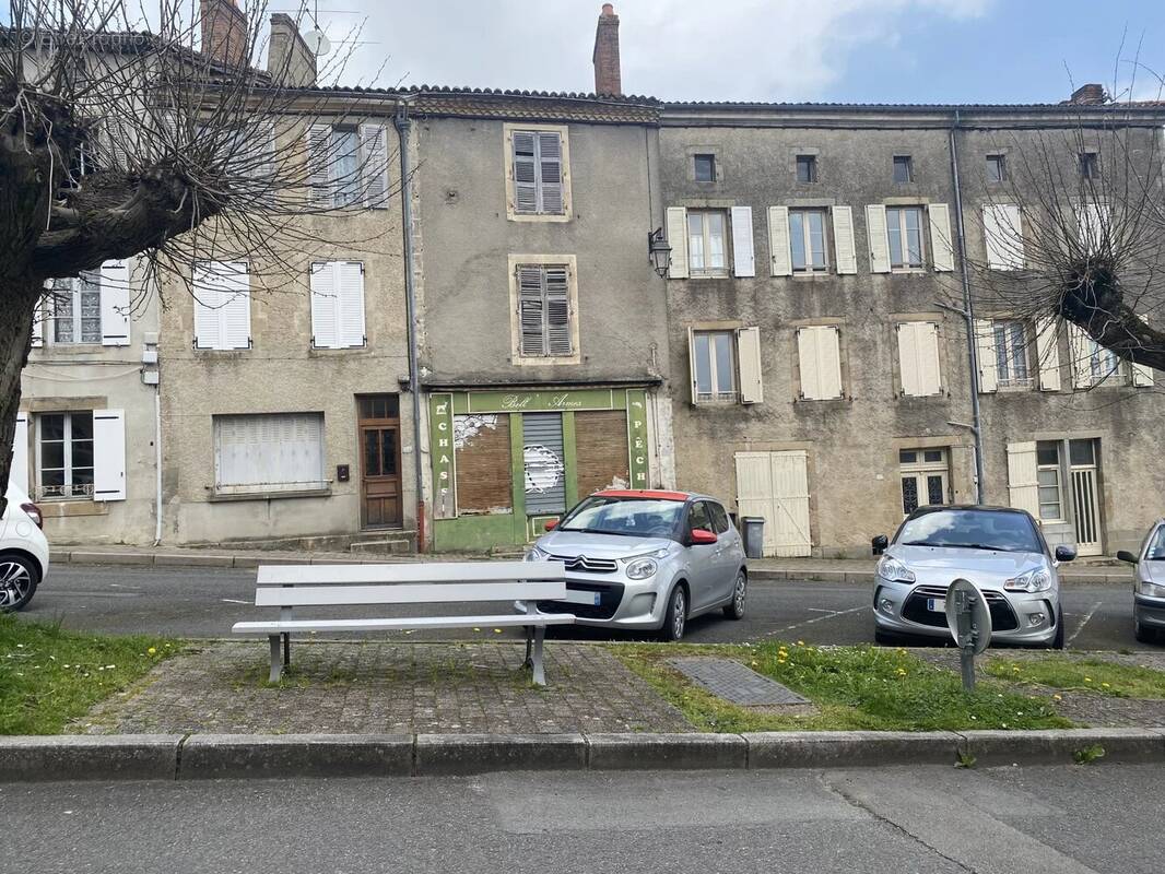 Maison à BELLAC
