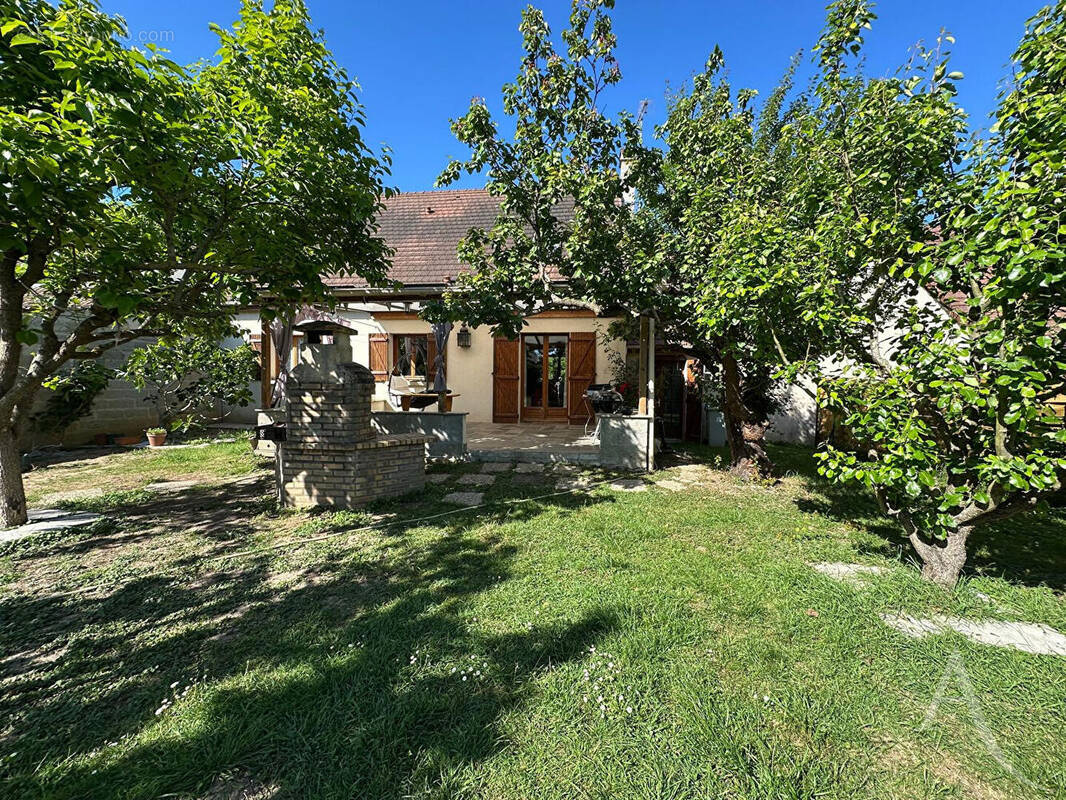 Maison à ROSNY-SUR-SEINE