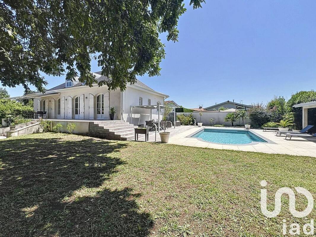 Photo 1 - Maison à VILLENAVE-D&#039;ORNON