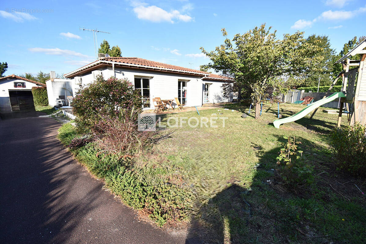 Maison à MARTIGNAS-SUR-JALLE
