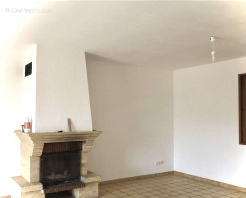 Maison à ARFEUILLES