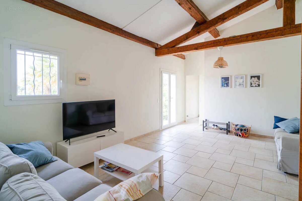 Maison à LORGUES