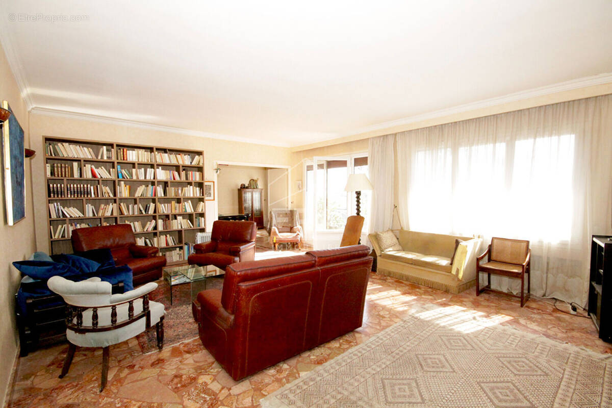 Appartement à FONTENAY-SOUS-BOIS