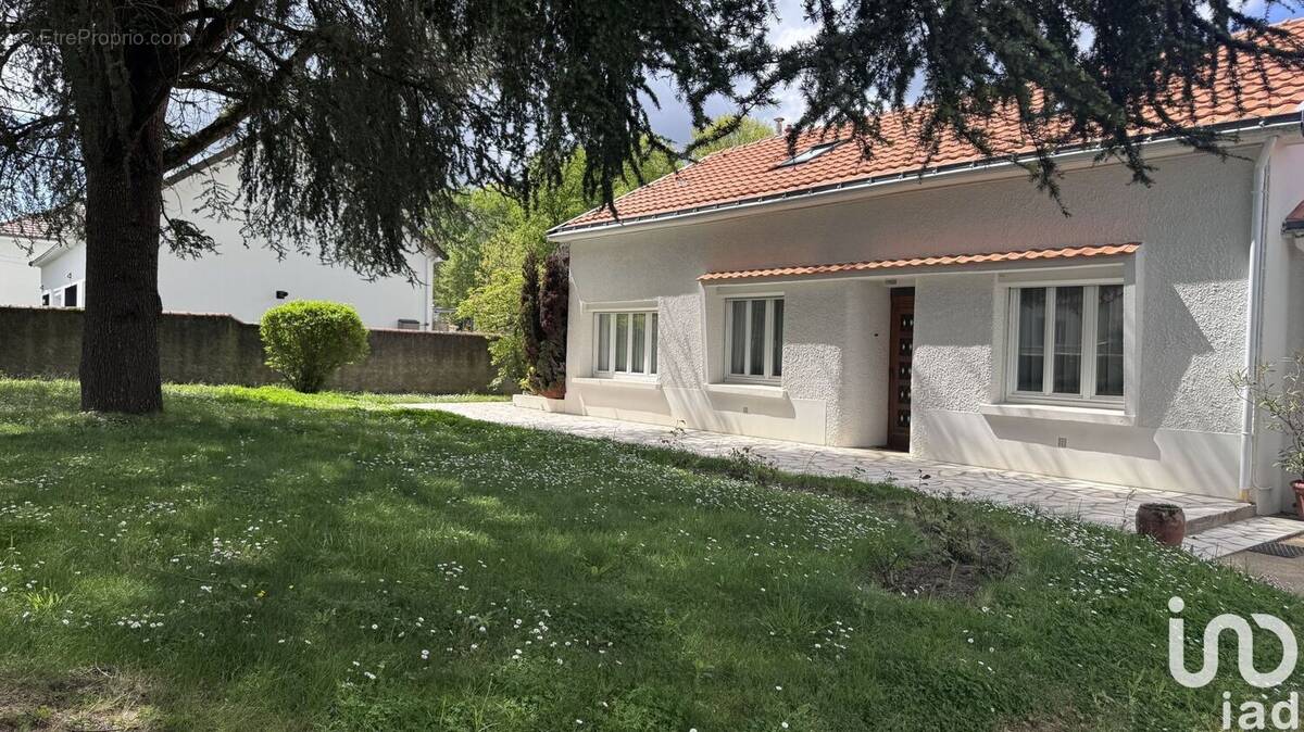 Photo 1 - Maison à HAUTE-GOULAINE