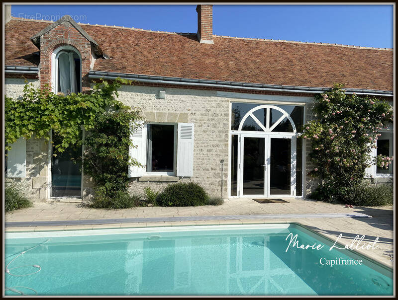 Maison à COURCY-AUX-LOGES
