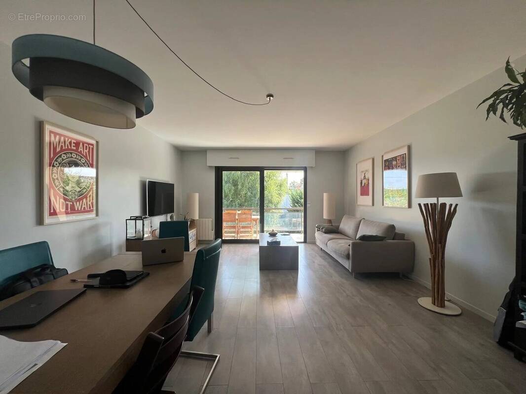 Appartement à SAINT-MAUR-DES-FOSSES