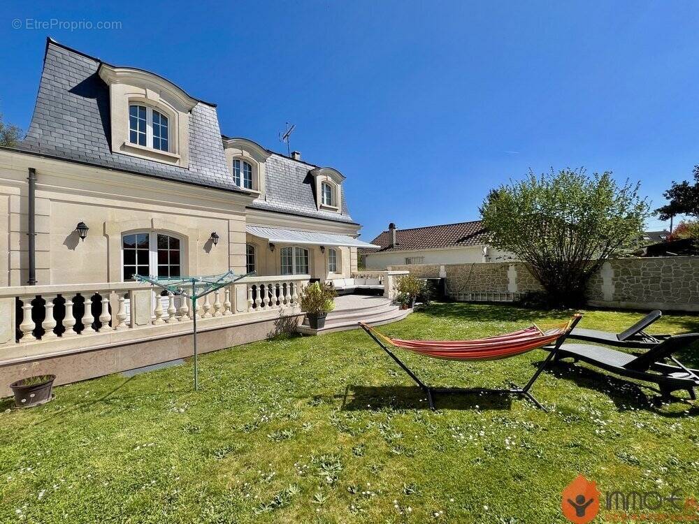 Maison à GOURNAY-SUR-MARNE
