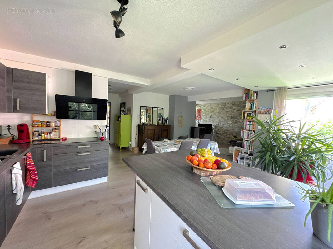 Appartement à LONS-LE-SAUNIER