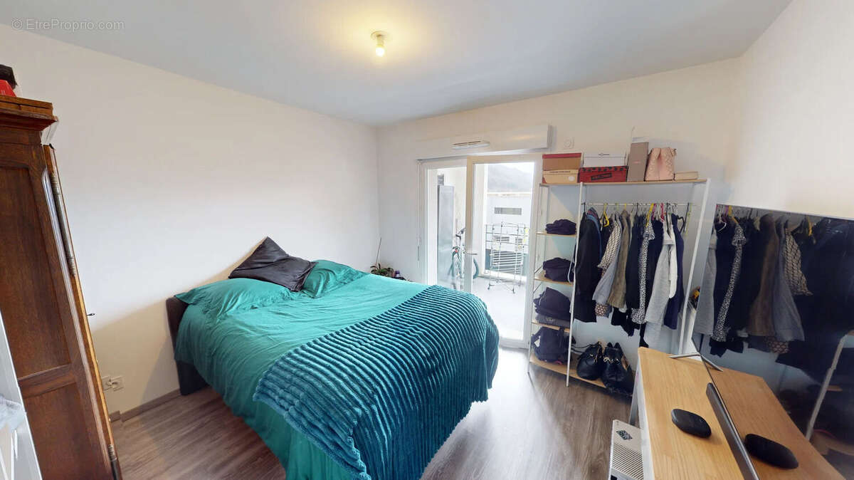 Appartement à FROGES