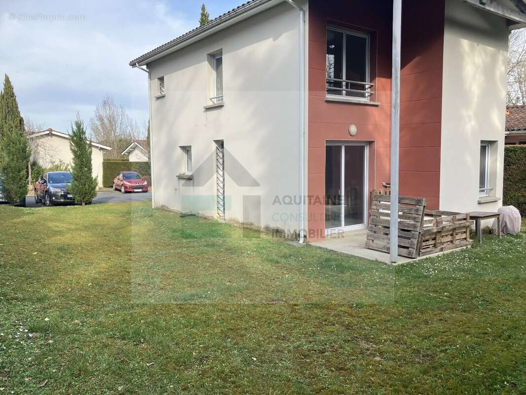 Maison à GENISSAC