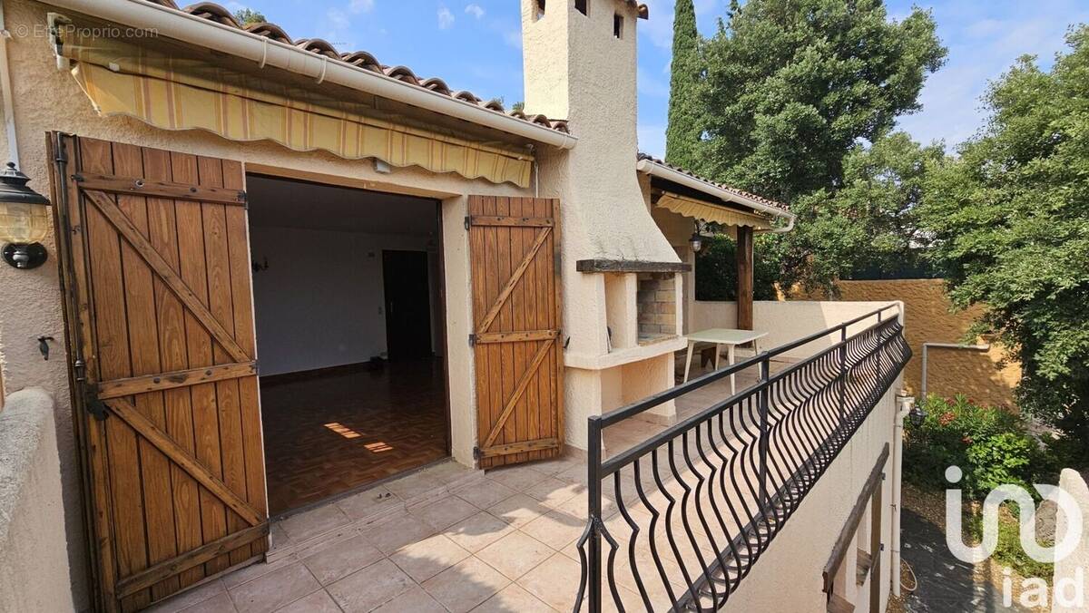 Photo 1 - Maison à ROQUEBRUNE-SUR-ARGENS