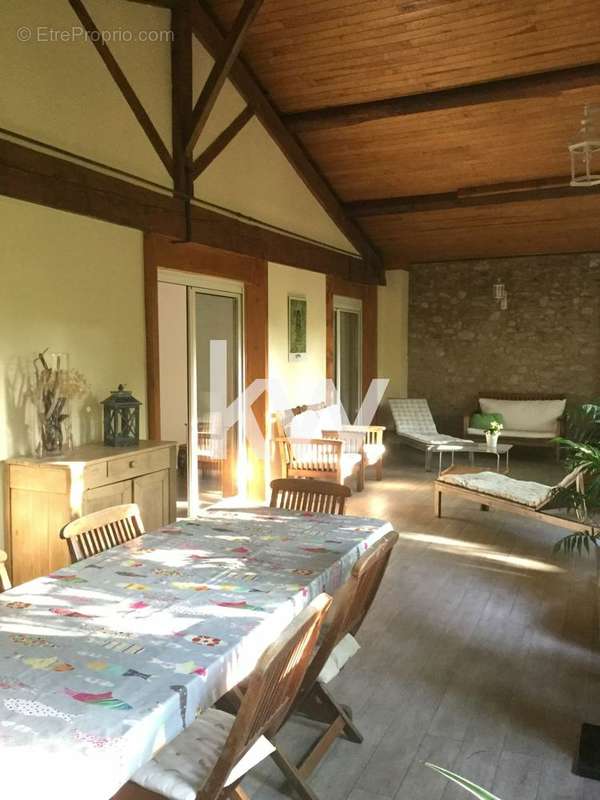 Appartement à SOUAL