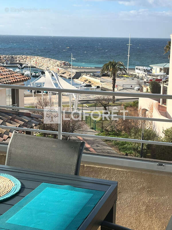 Appartement à SIX-FOURS-LES-PLAGES