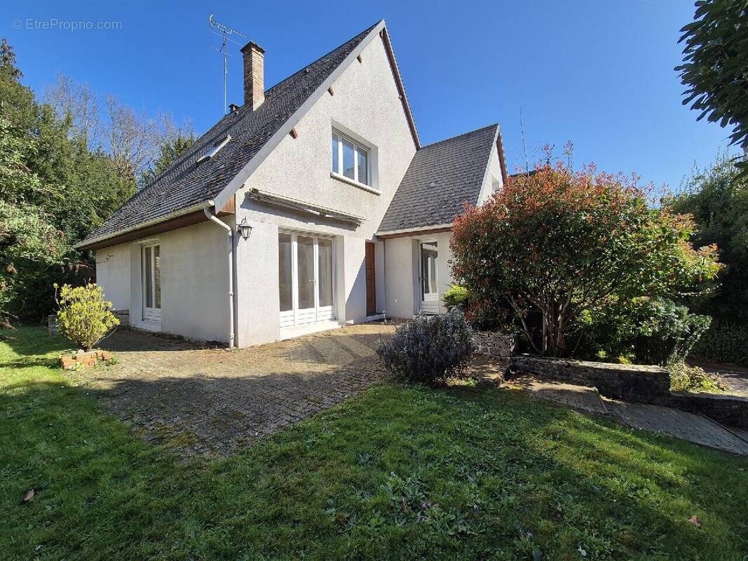 Maison à MILLY-LA-FORET