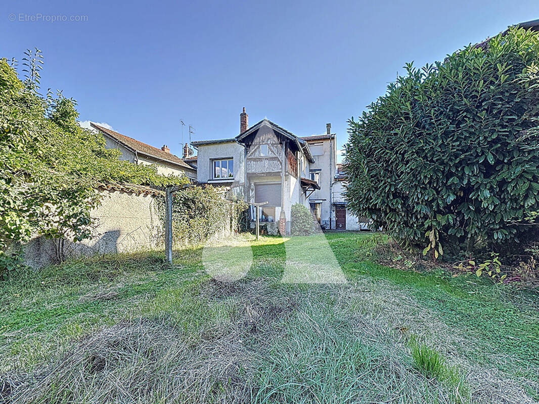 Maison à FEURS