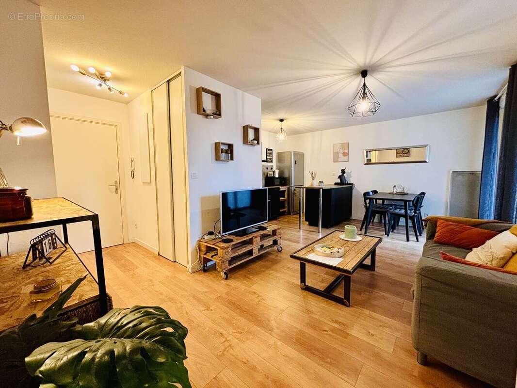 Appartement à COLOMIERS
