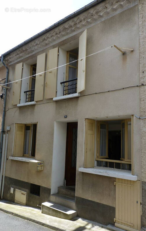 Maison à SAINTE-TULLE