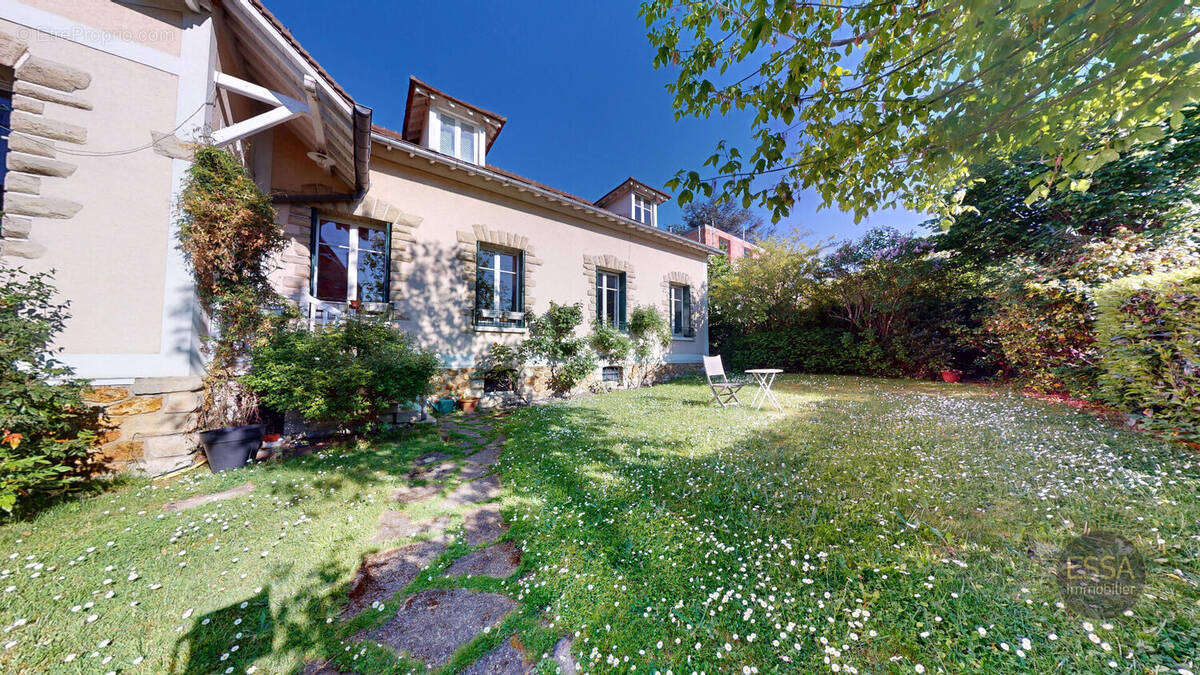 Maison à VIROFLAY