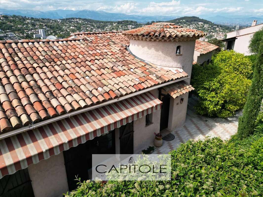Maison à VALLAURIS