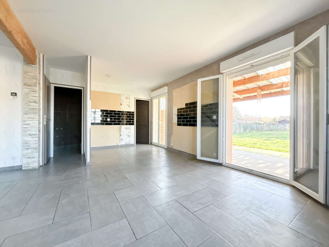 Maison à BRUAY-SUR-L&#039;ESCAUT