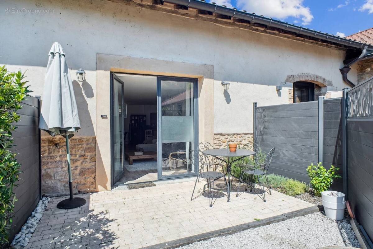 Maison à ARNAS