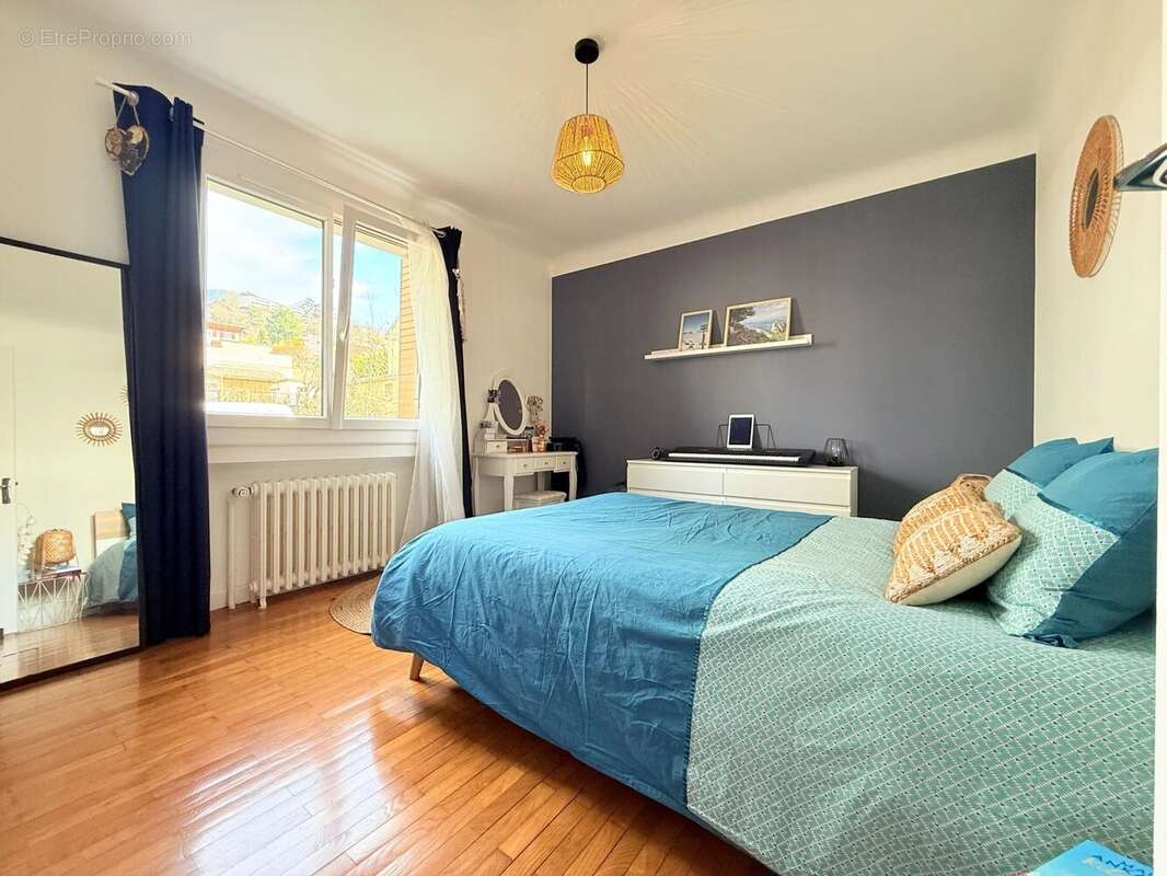 Appartement à AIX-LES-BAINS