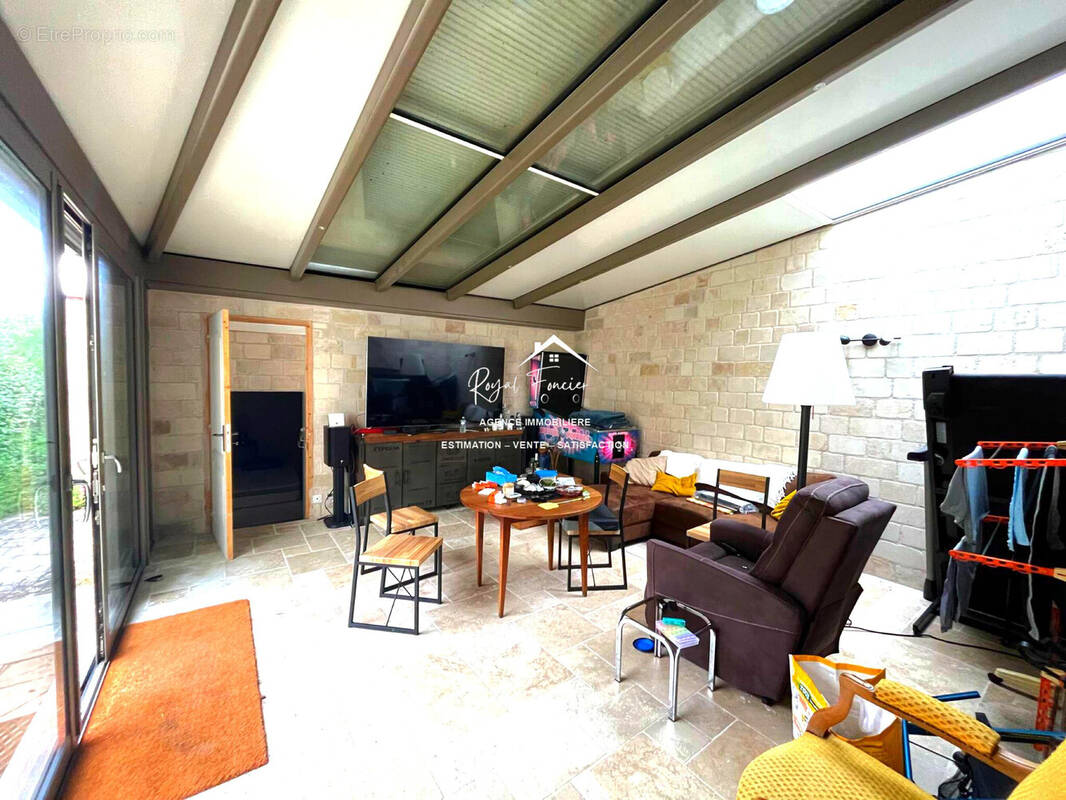 Maison à SAINTE-MAURE-DE-TOURAINE