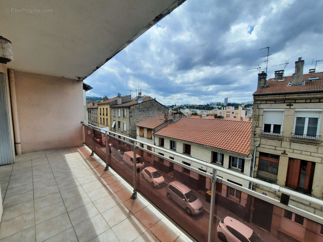 Appartement à SAINT-ETIENNE