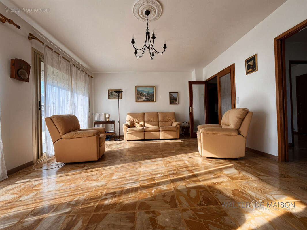 Appartement à LA GARDE