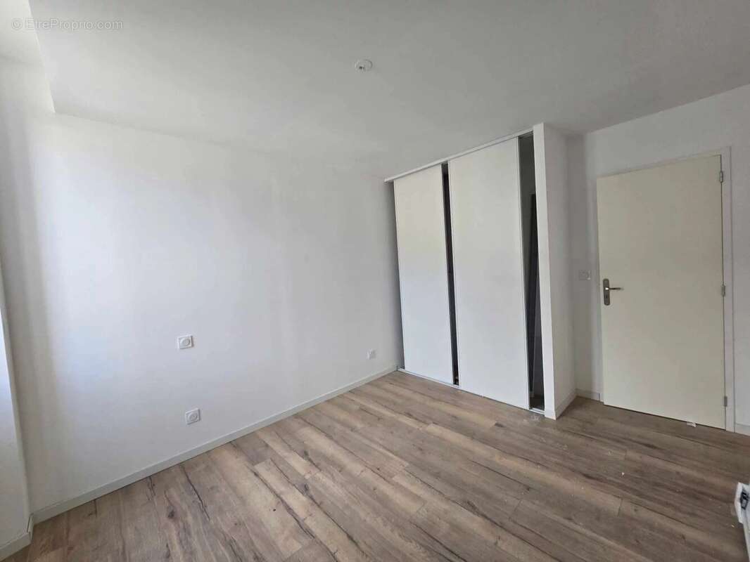Appartement à LE LUC