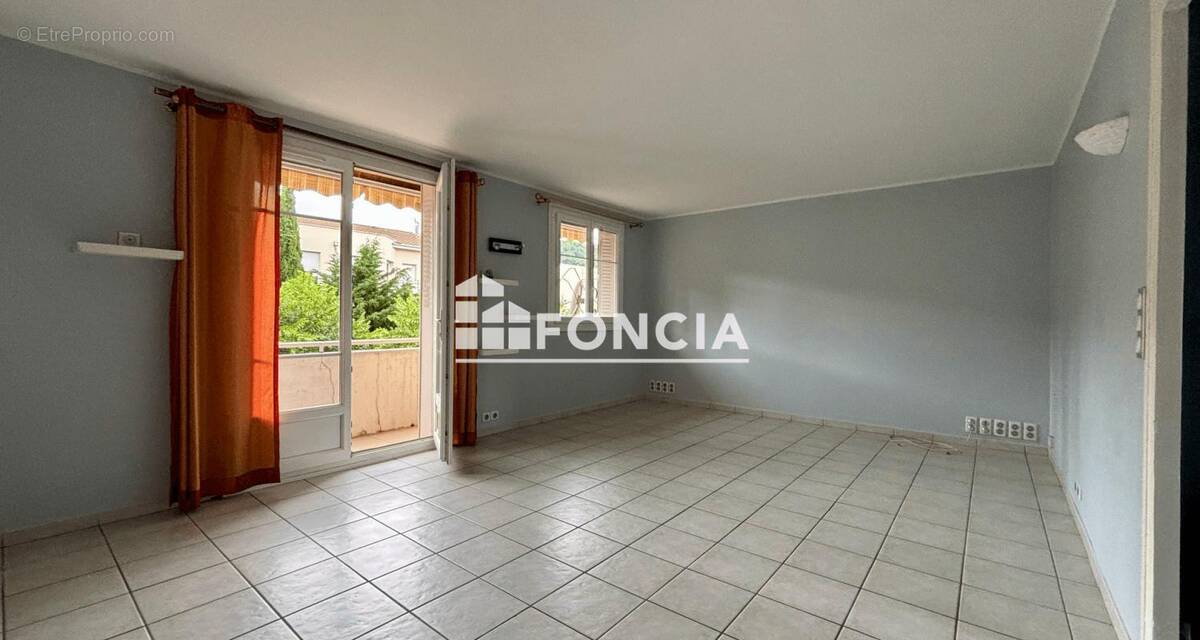 Appartement à BOURGOIN-JALLIEU