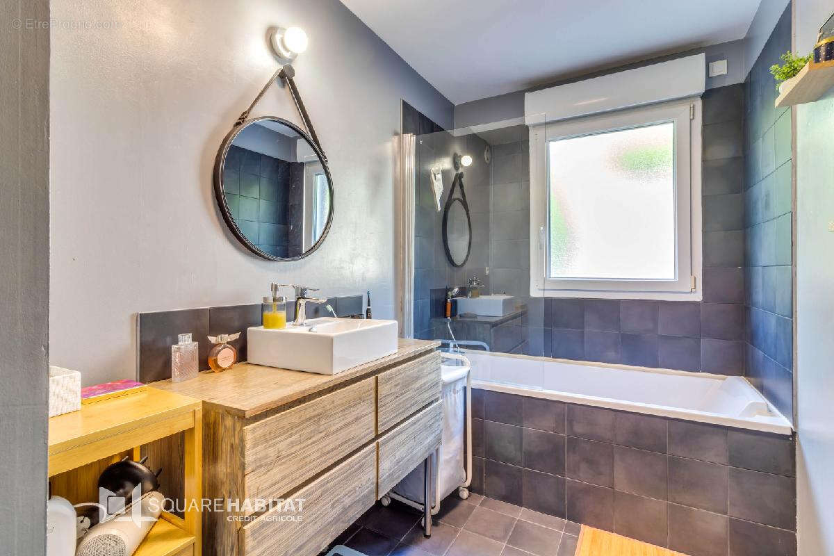 Appartement à LA MADELEINE