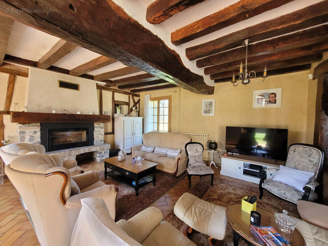 Maison à LA SUZE-SUR-SARTHE