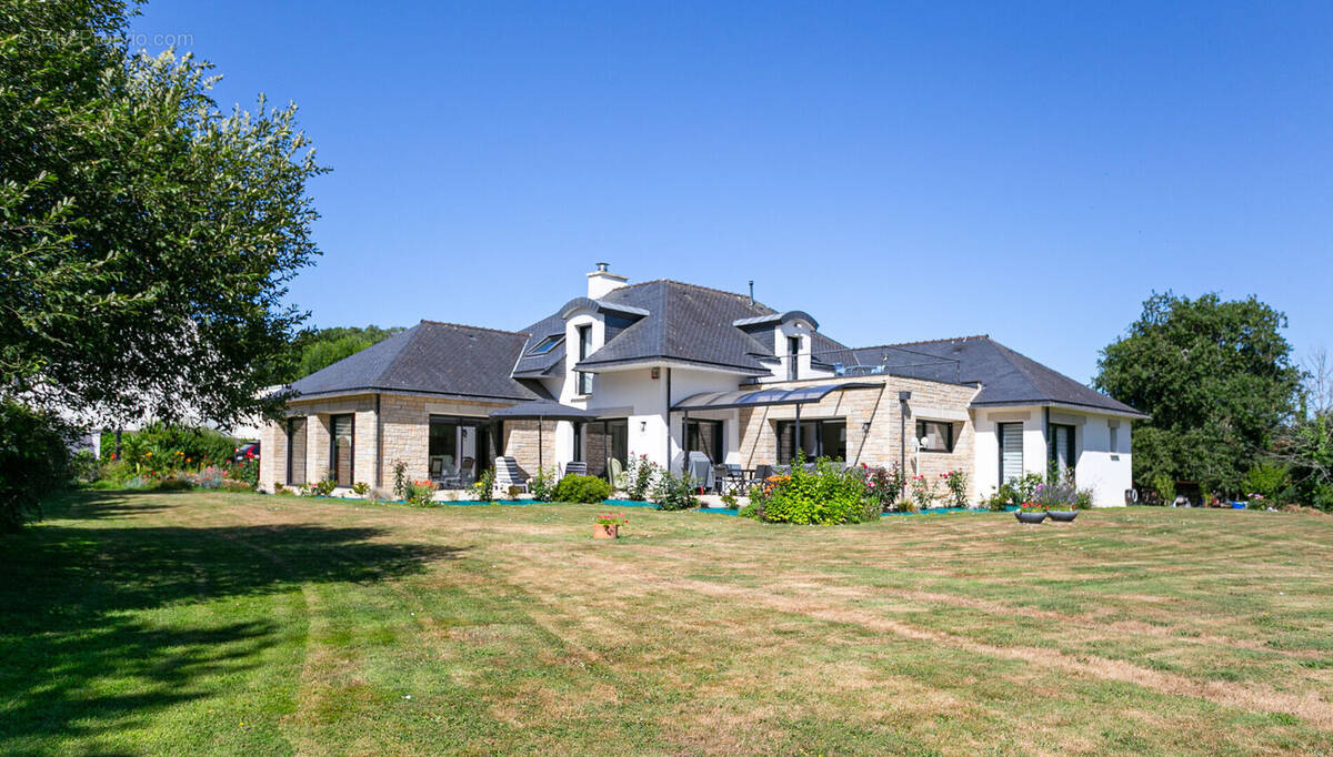 Maison à NEVEZ