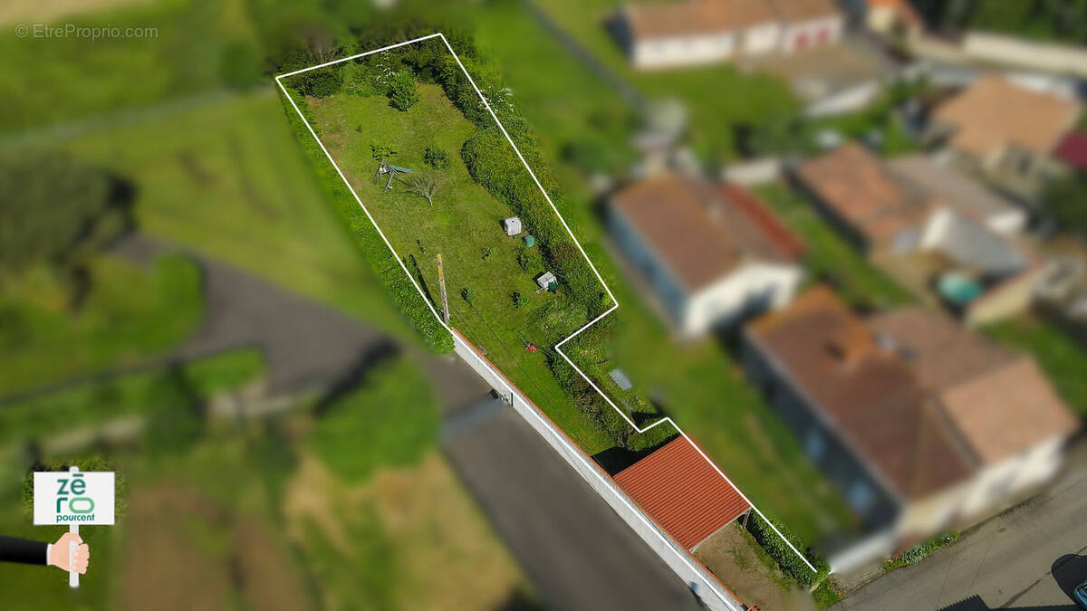 Terrain à CORPE