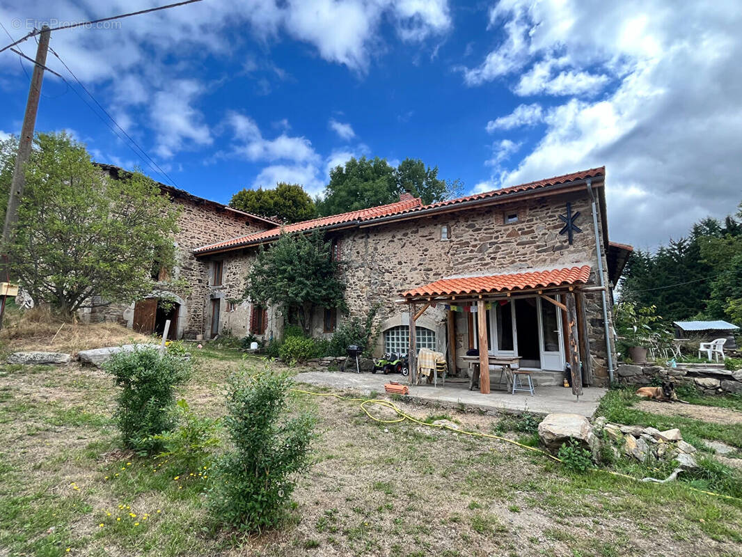 Maison à CHASSIGNOLLES