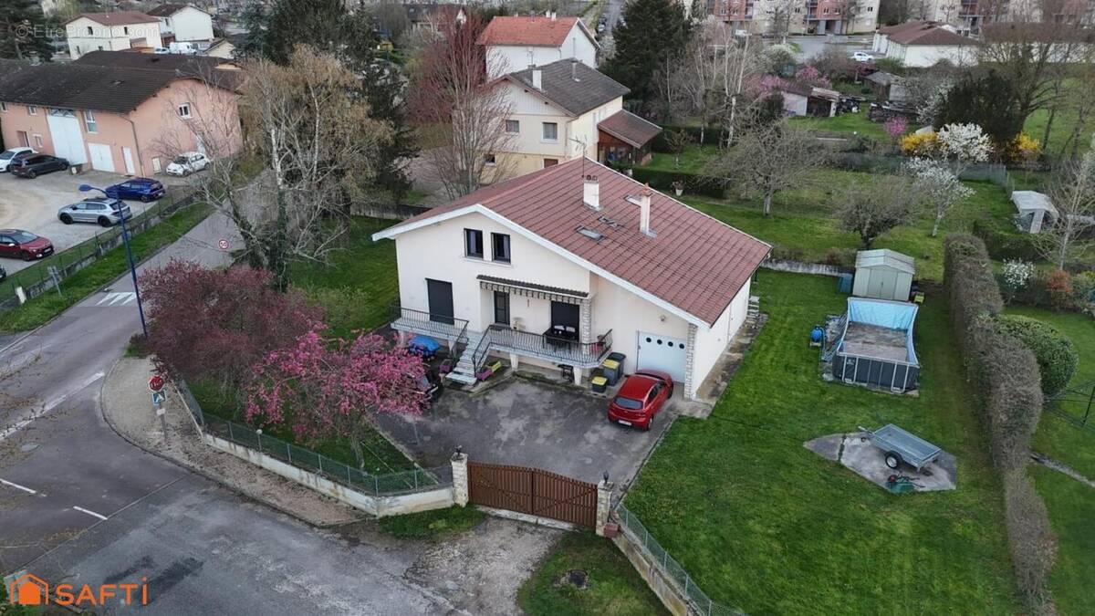 Photo 1 - Maison à VIRIAT