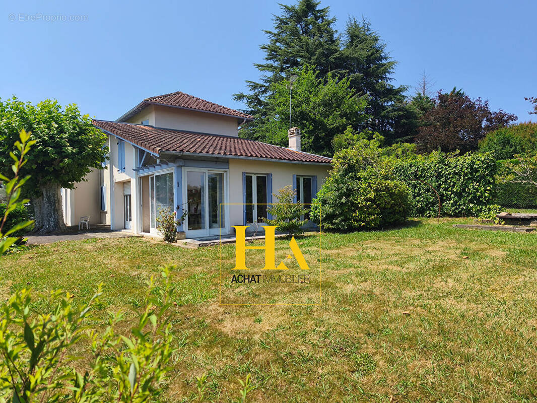 Maison à POUILLON