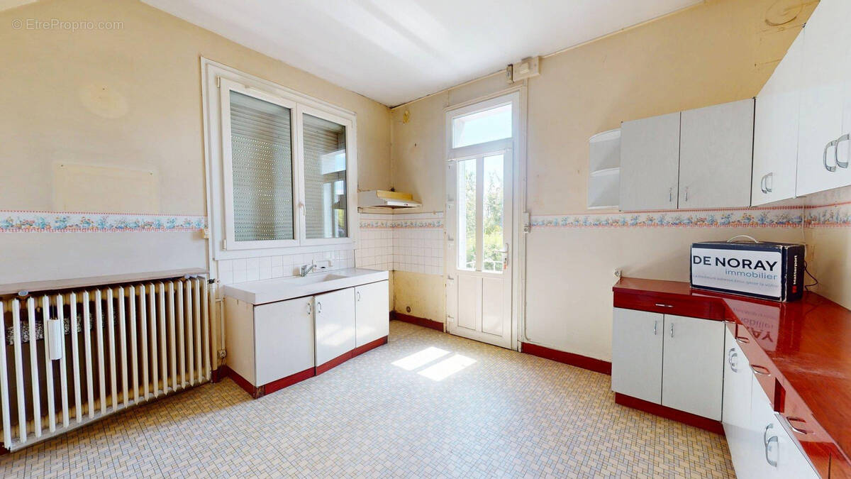 Maison à CHATEAU-RENAULT