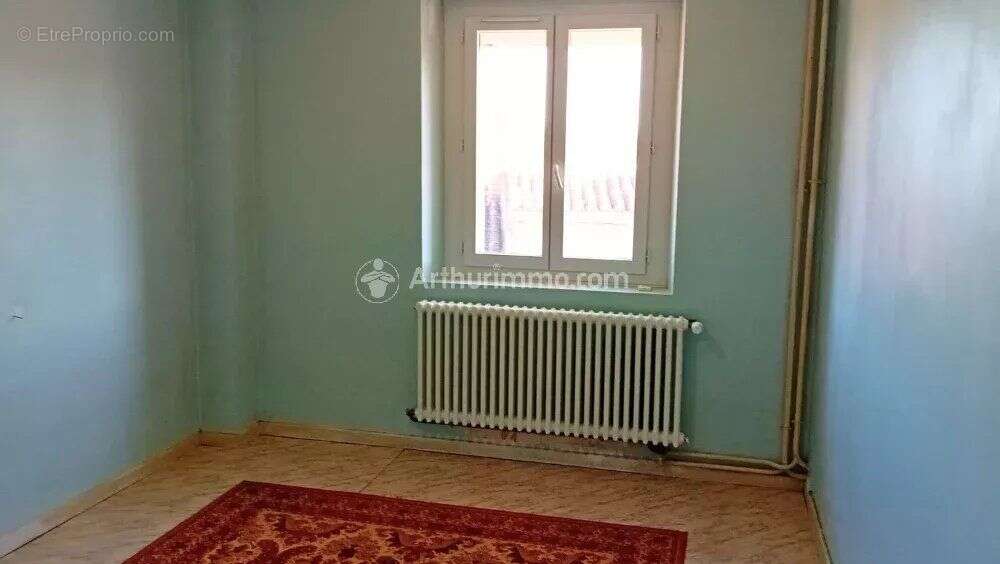 Maison à LABRUGUIERE