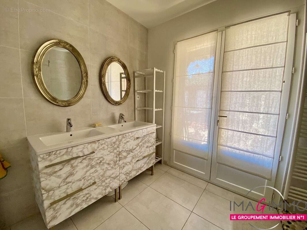 Appartement à AIGUES-VIVES