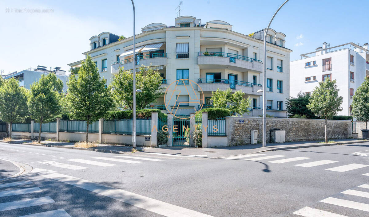 Appartement à LE PERREUX-SUR-MARNE