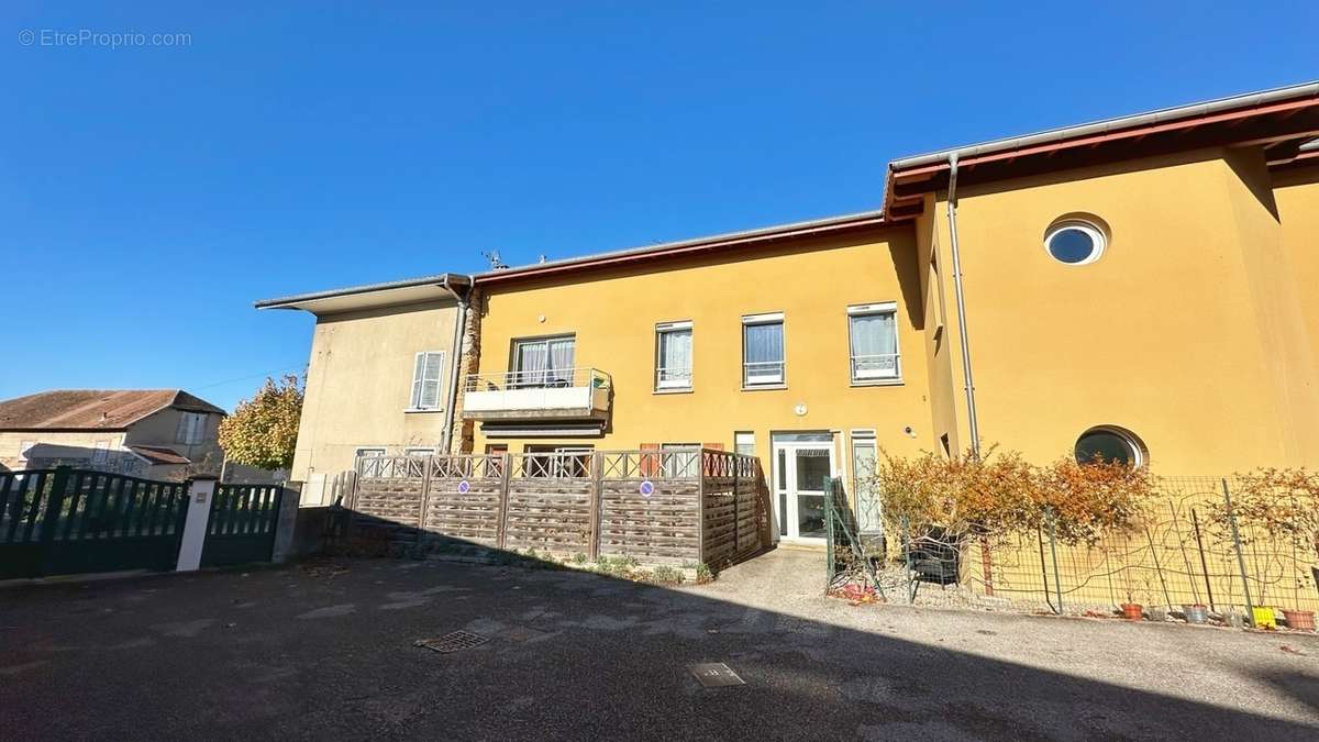 Appartement à LA MURETTE