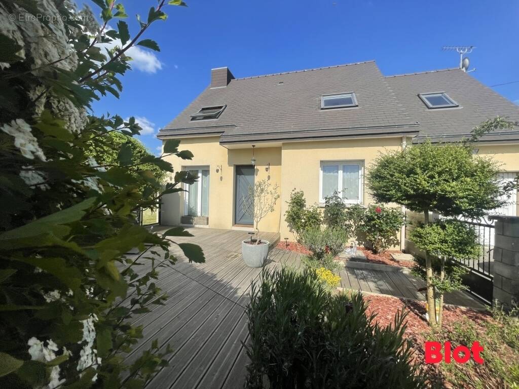 Maison à ERCE-EN-LAMEE