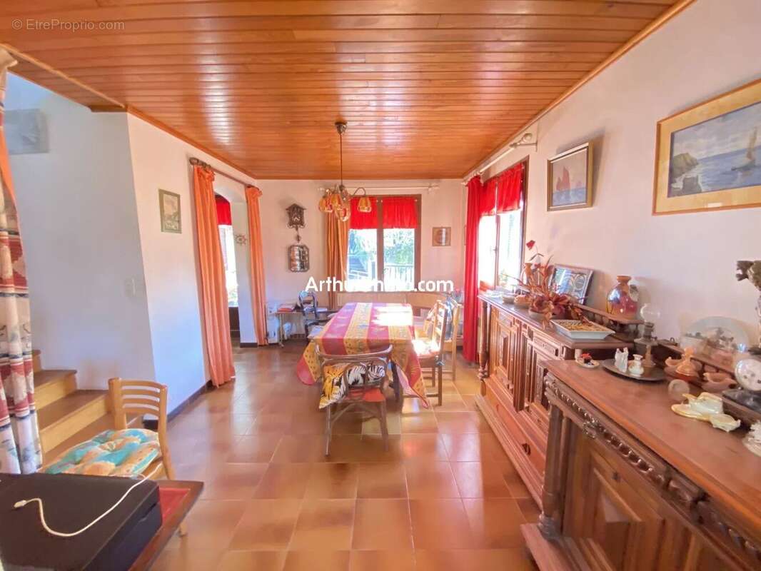 Maison à LA MOTTE
