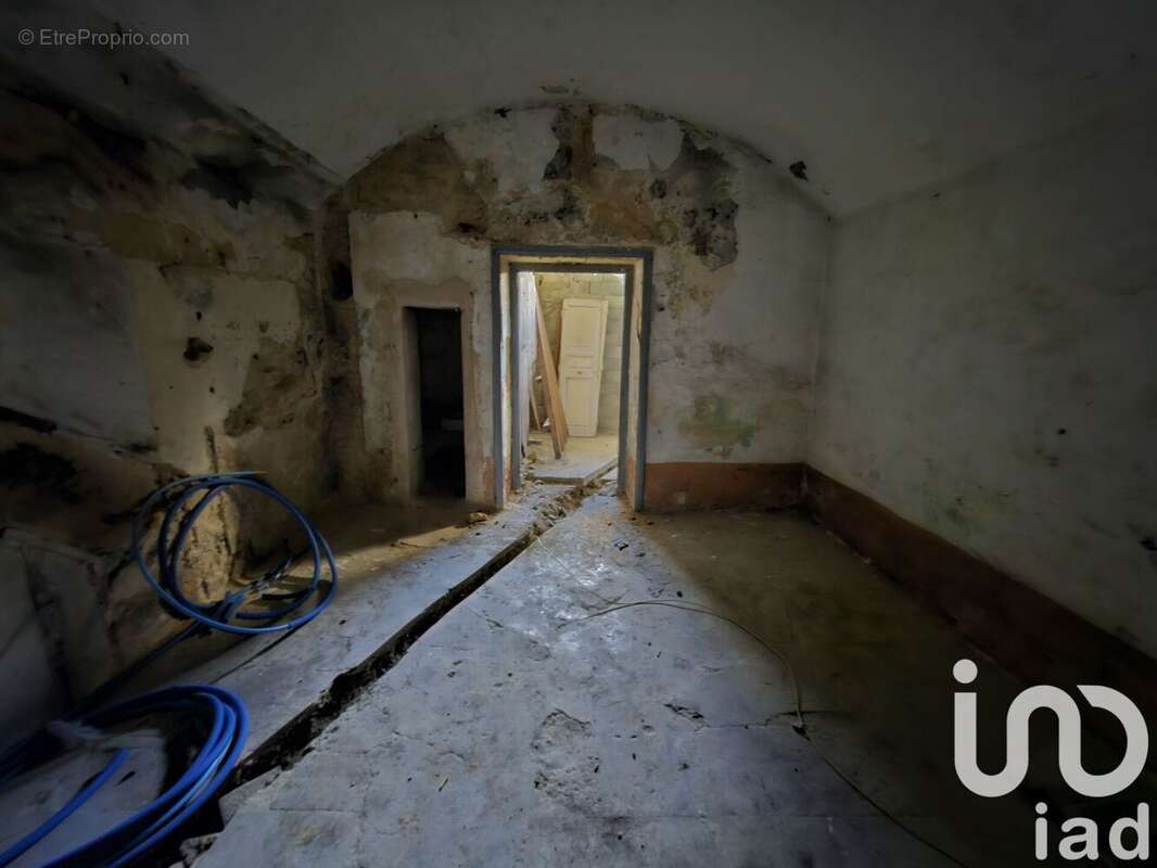 Photo 2 - Appartement à BAGNOLS-SUR-CEZE