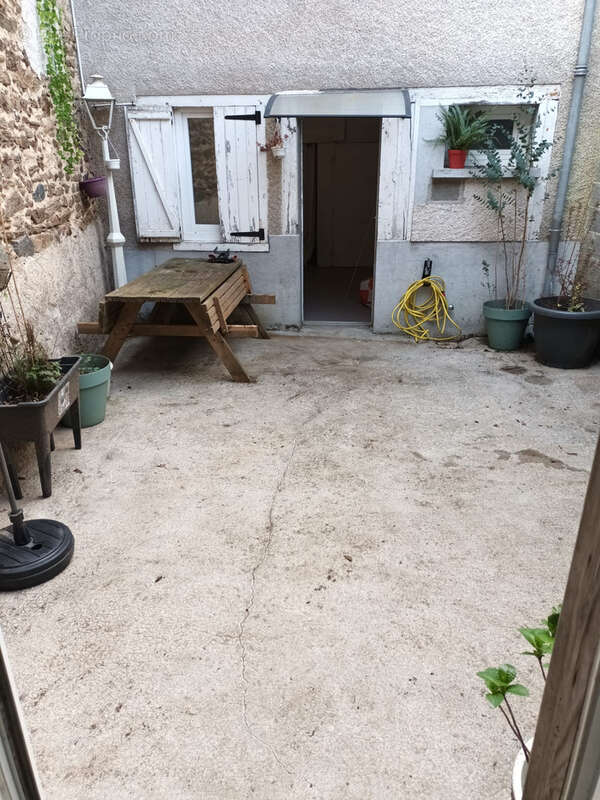 Maison à LUBERSAC