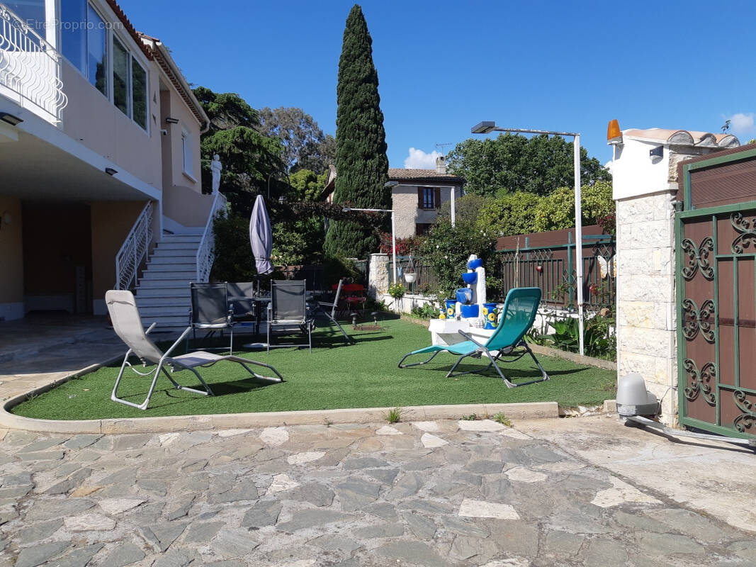 Maison à HYERES