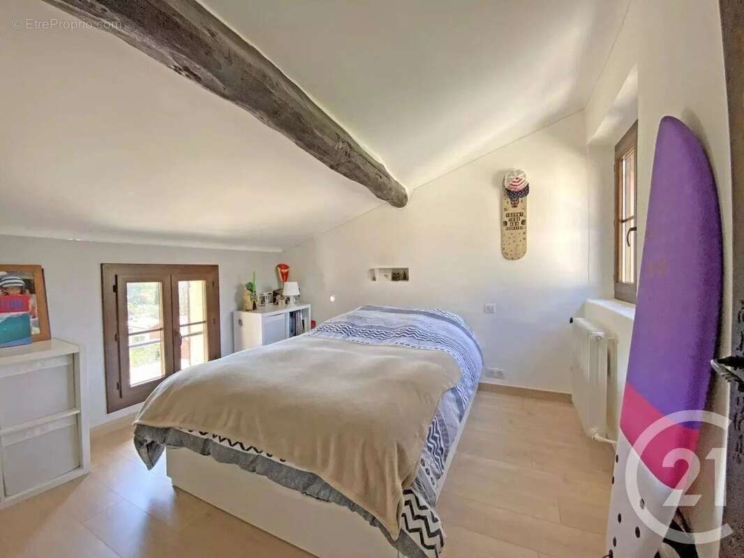 Maison à ROQUEFORT-LES-PINS
