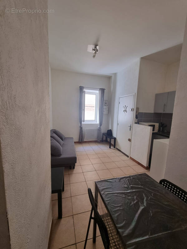 Appartement à MARSEILLE-2E